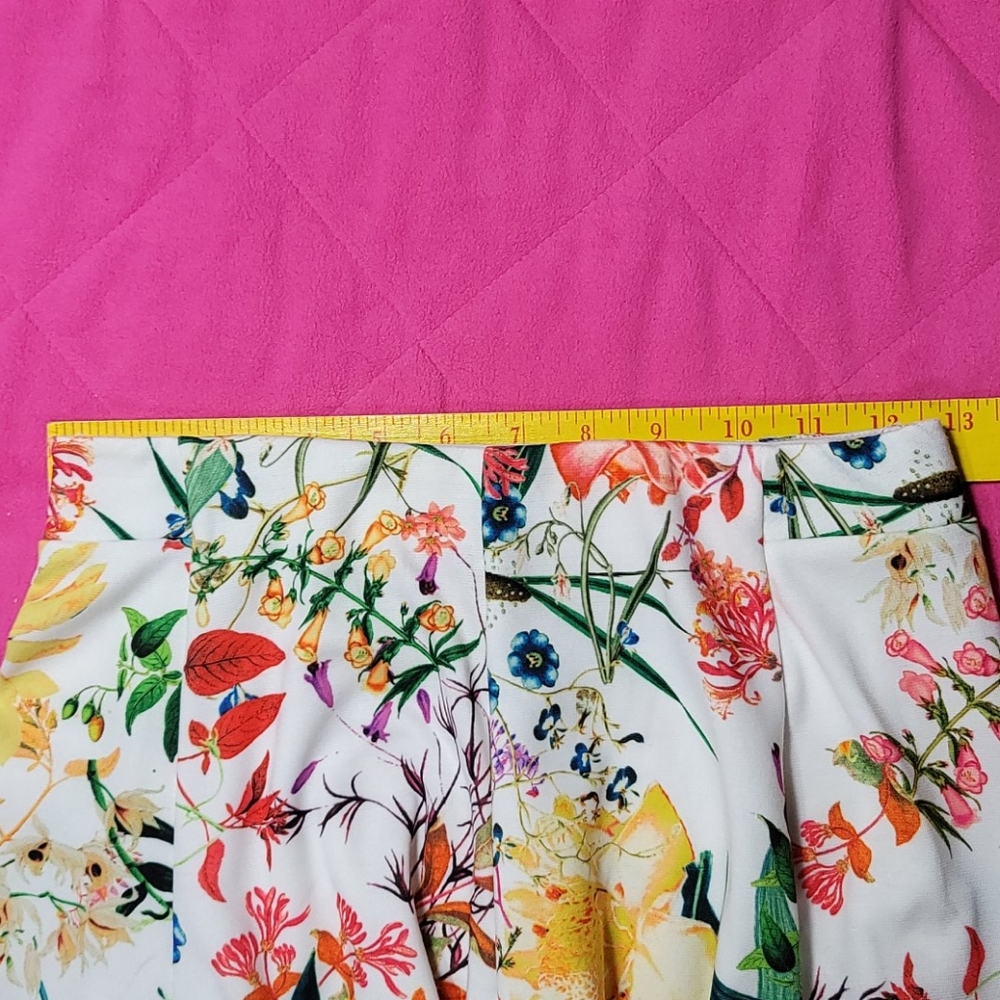 Bershka Collection Floral Skirt Size M - Picture 12 of 13